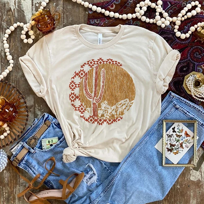 Online Exclusive | Desert Saguaro at Dusk Short Sleeve Graphic Tee in Cream