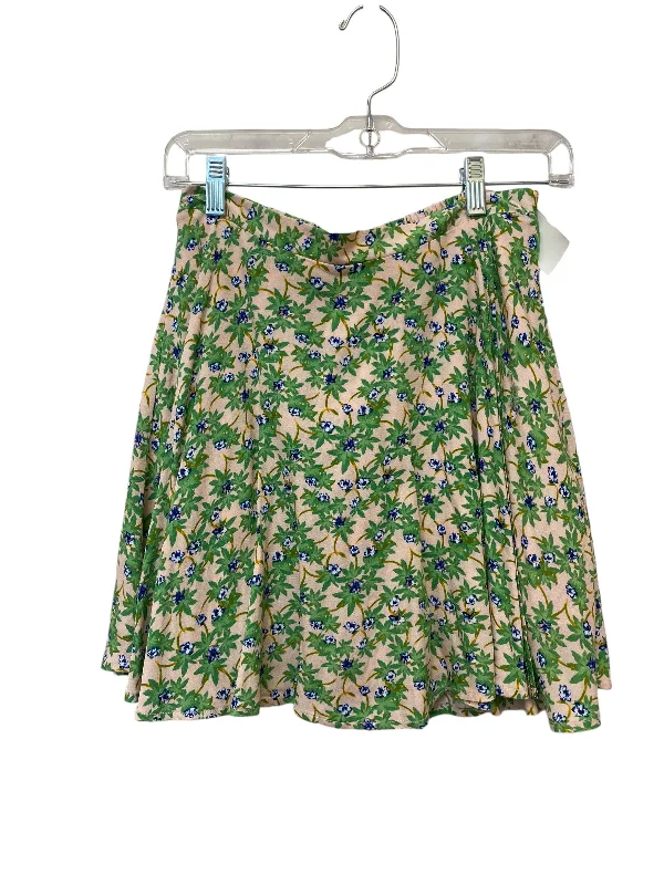 Skirt Mini & Short By Chelsea And Violet In Floral Print, Size: S