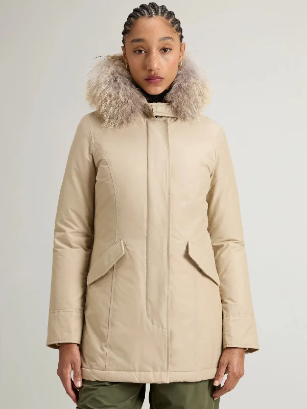 Parka Arctic con Cappuccio in Raccoon Beige